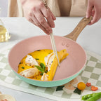 Padella colorata da 20/24/28 cm con manico in legno, padella antiaderente, padelle per frittata per pancake per tutti i fornelli, pentole da cucina per la casa