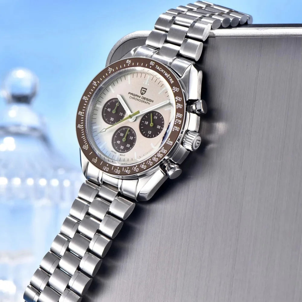 PAGANI DESIGN 2026 Neue Luxus-Herrenuhr mit Saphirglas AR, Sport-Chronograph mit Tachymeter 500 Zifferblatt, aus Edelstahl 316L, leuchtend