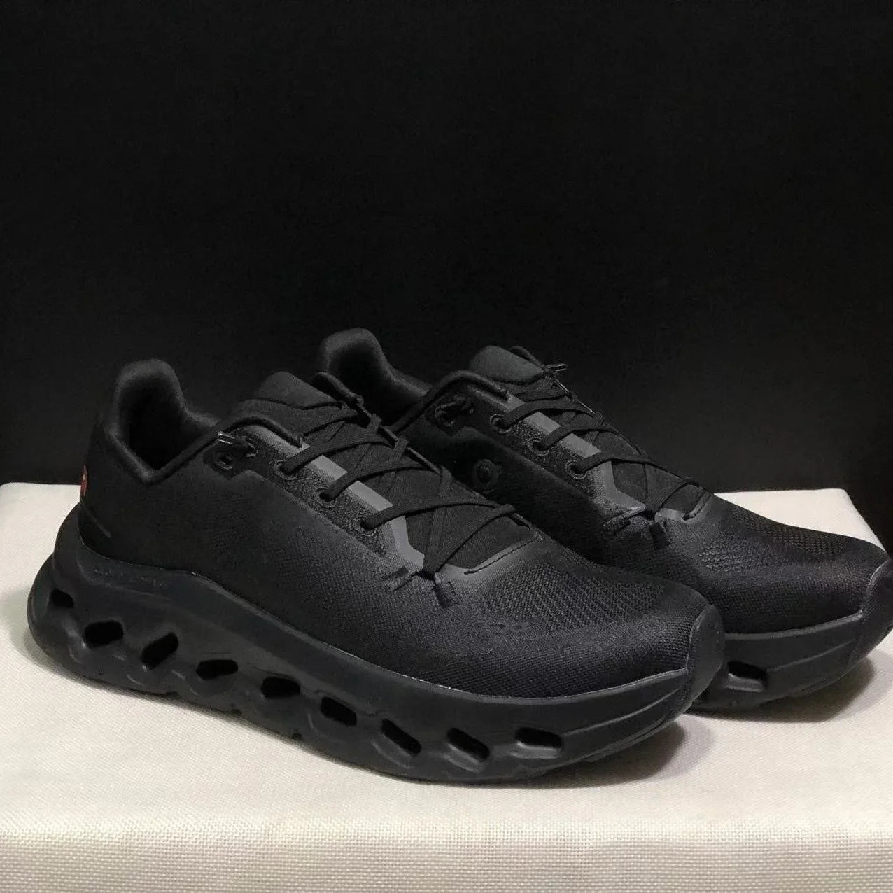 Cloudtilt 2026 Laufschuhe für Damen und Herren, atmungsaktiv, rutschfest, stoßdämpfend, für Sport und Outdoor-Lifestyle