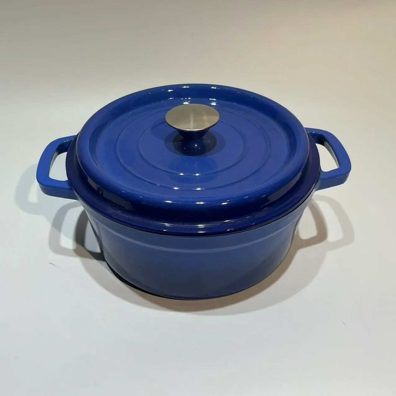 Pentola per zuppa domestica Pentola smaltata con coperchio Smalto ceramico Resistente al calore Due orecchie Pentola antiaderente Fornello a induzione a gas Utensili da cucina