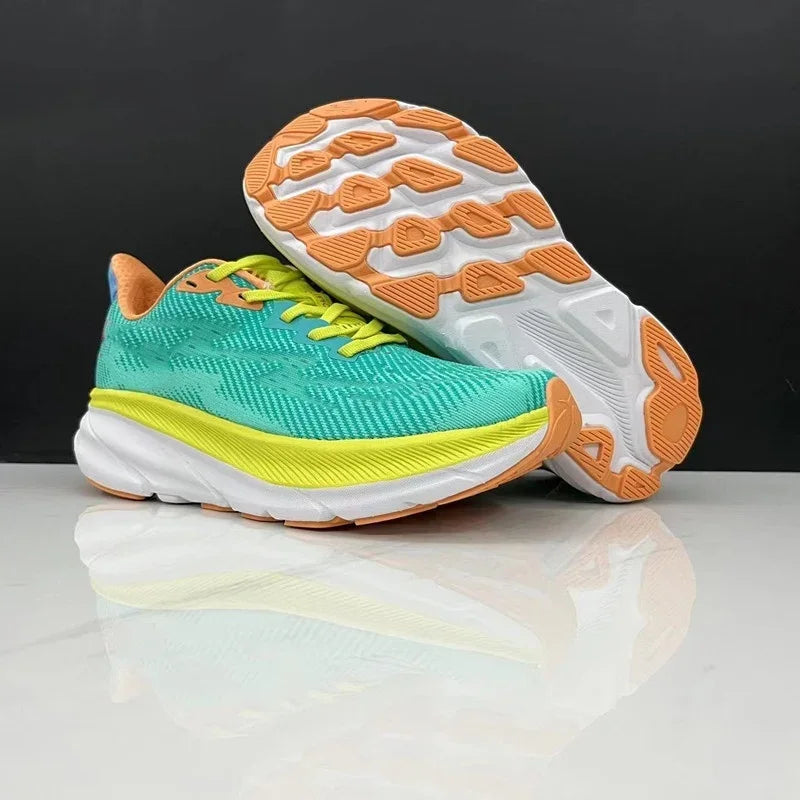 Hoka Clifton 9 Laufschuhe für Herren und Damen, leicht, gedämpft, atmungsaktiv, für Marathon und Straßentraining.