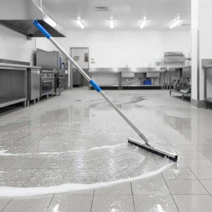 Spatola in gomma ad acqua con impugnatura ergonomica per la pulizia dei pavimenti – struttura in acciaio e gomma di alta qualità – costruzione robusta con possibilità di sospensione e impugnatura antiscivolo