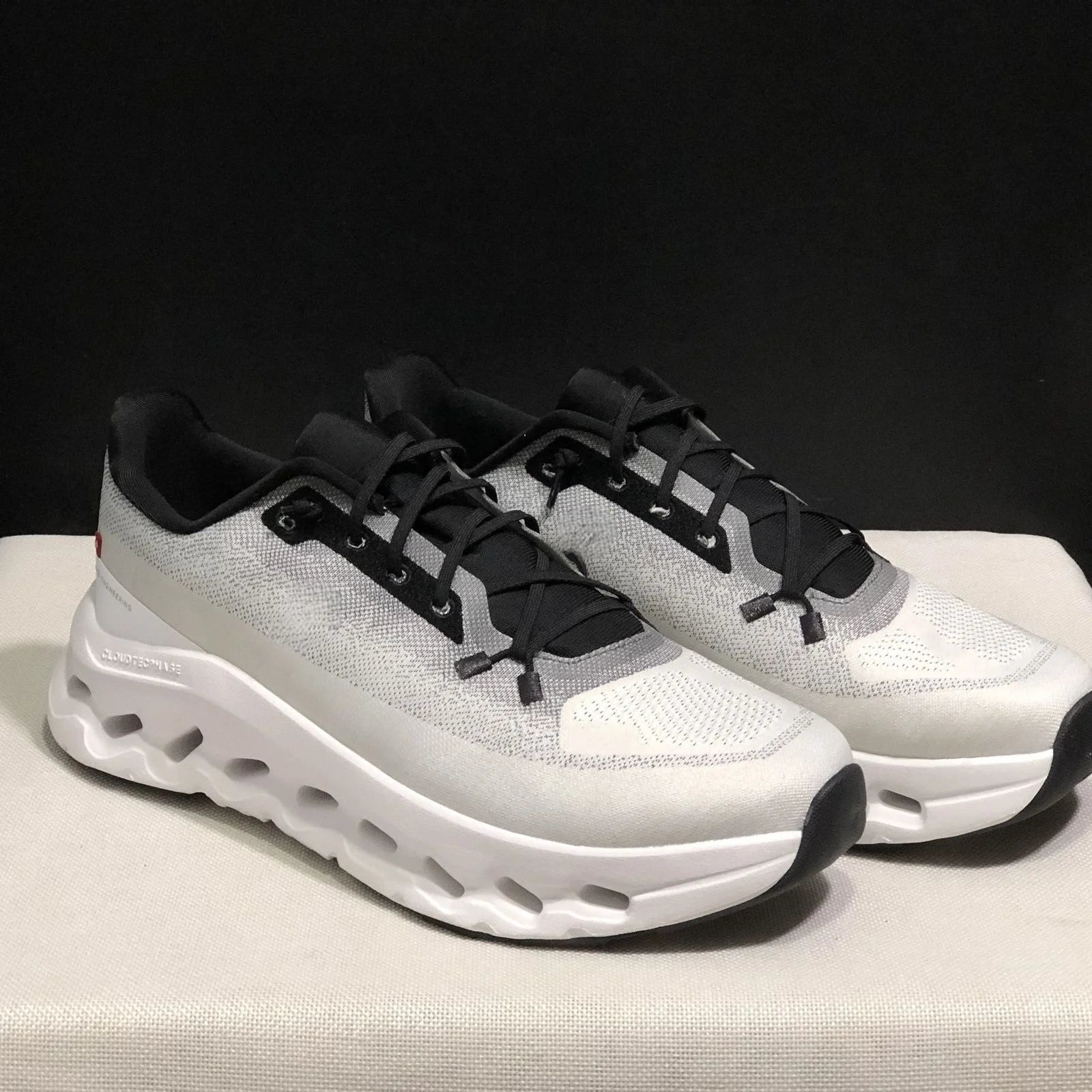 Cloudtilt 2026 Laufschuhe für Damen und Herren, atmungsaktiv, rutschfest, stoßdämpfend, für Sport und Outdoor-Lifestyle