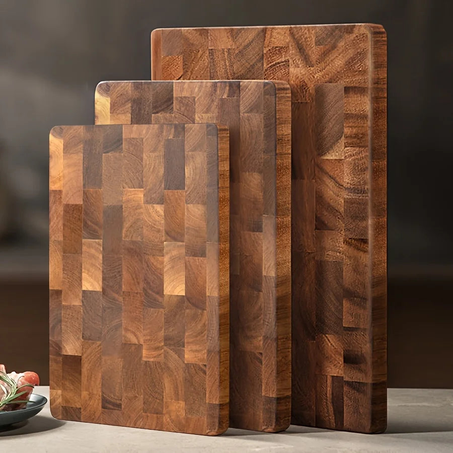 1 großes Holzbrett: Robustes Schneidebrett mit Holzmaserung, aus großblättrigem Kamelienbaumholz für Fleisch, Käse, Gemüse, Brot