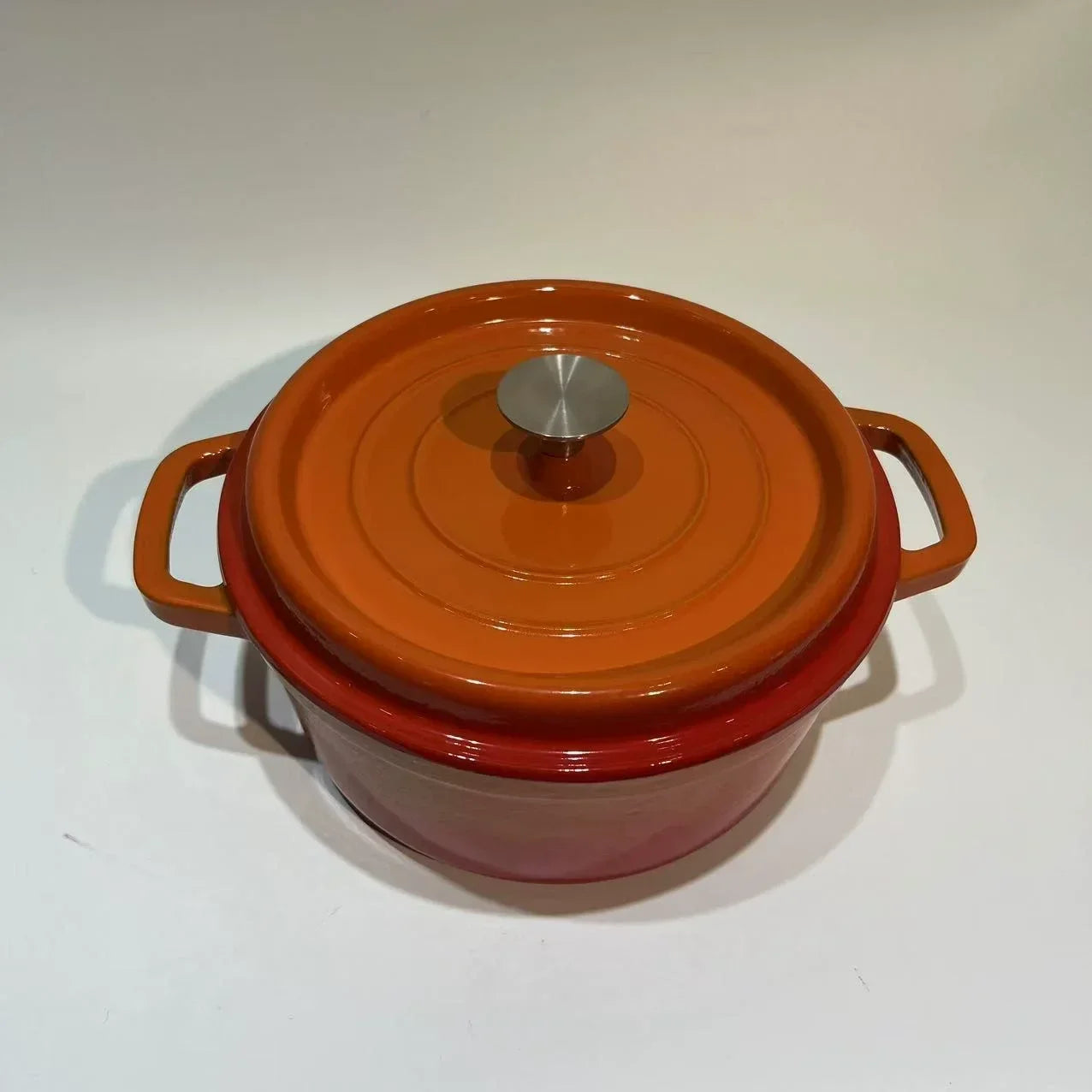 Pentola per zuppa domestica Pentola smaltata con coperchio Smalto ceramico Resistente al calore Due orecchie Pentola antiaderente Fornello a induzione a gas Utensili da cucina