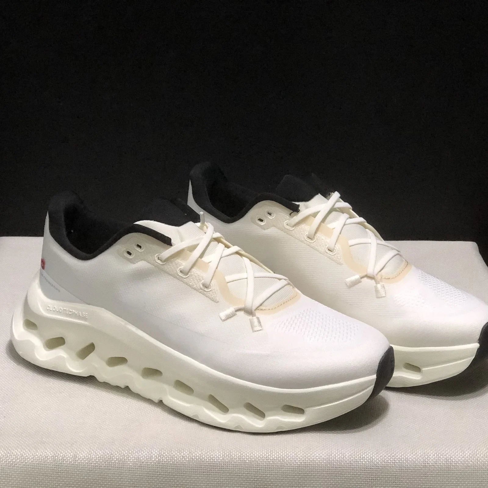 Cloudtilt 2026 Laufschuhe für Damen und Herren, atmungsaktiv, rutschfest, stoßdämpfend, für Sport und Outdoor-Lifestyle