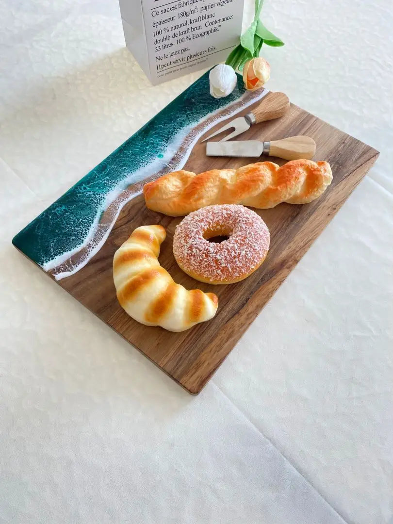 Schneidebrett aus Akazienholz mit Wellen aus Meeresharz und Epoxidharz, Kochpfanne, Essenszubereitung, Servierplatte, Käse- und Schneidebrett